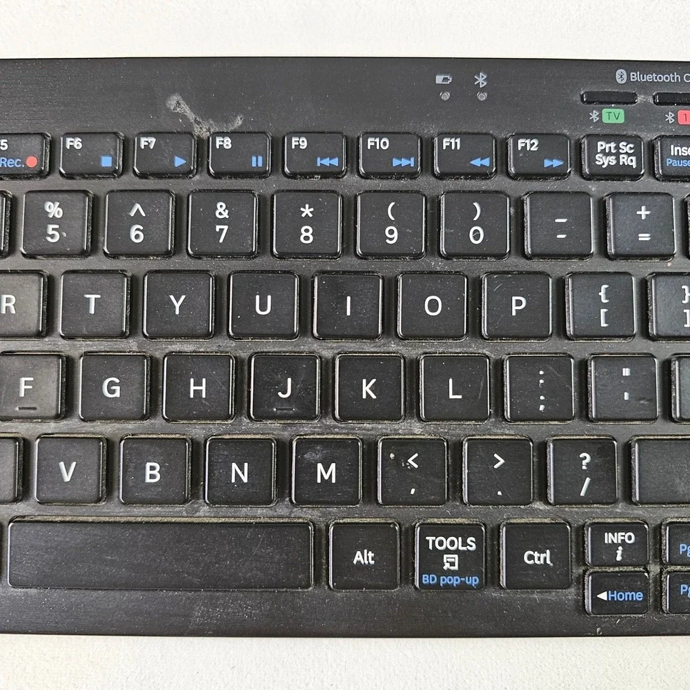Samsung VG-KBD2000 Wireless Smart Keyboard with Touchpad for Smart TV - TESTED